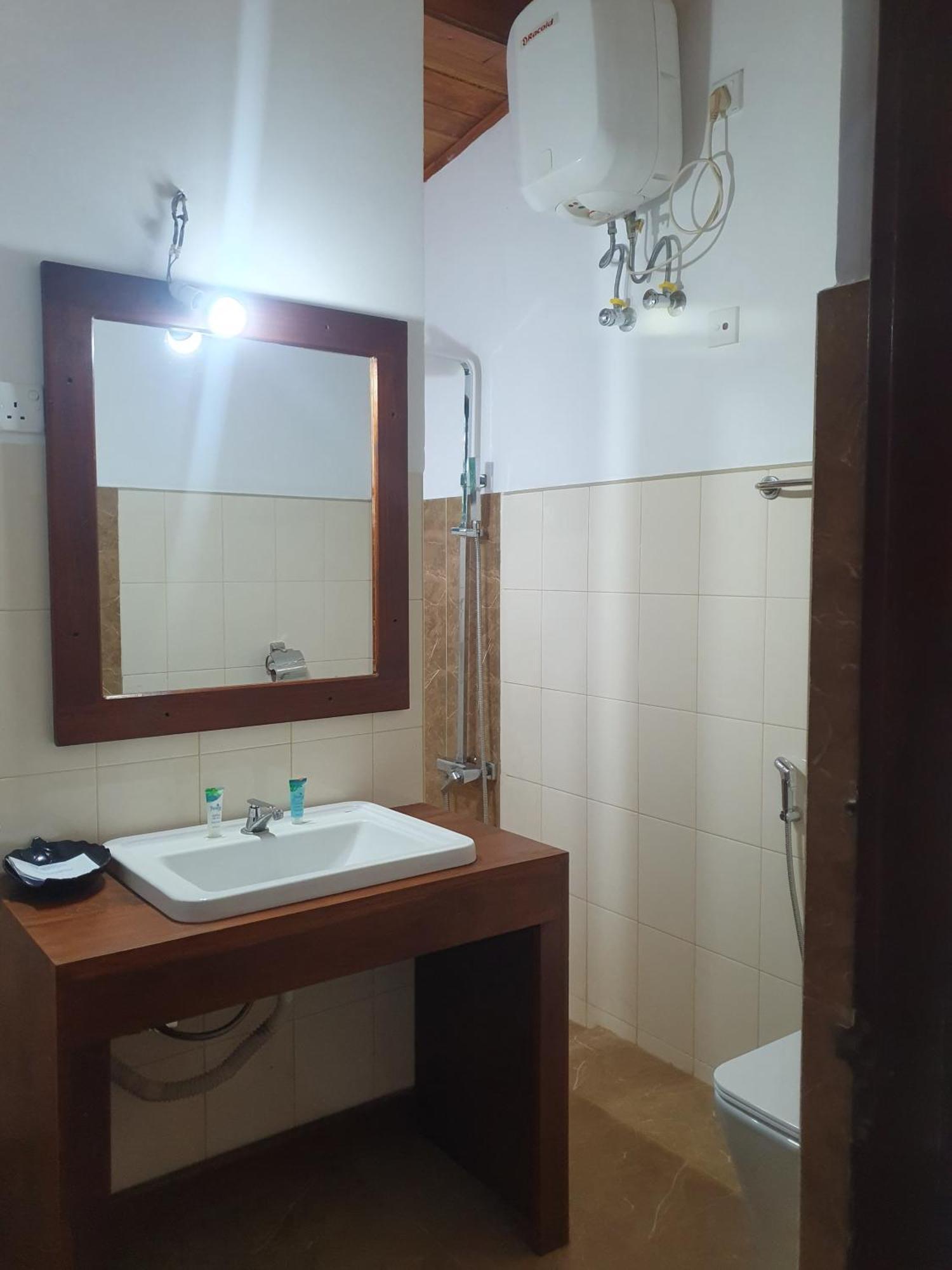 Hotel Wilpattu Corridor Leisure Exterior foto
